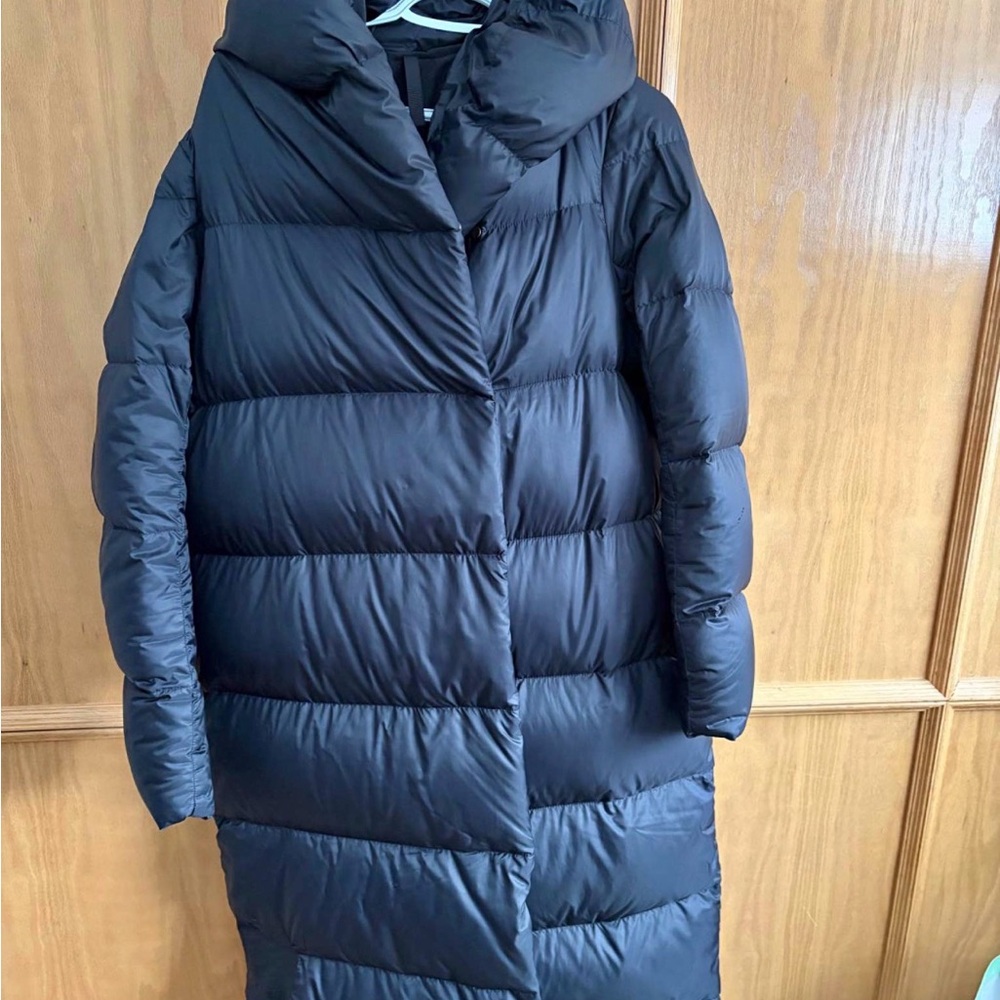 Lululemon Cloudscape puffer jacket